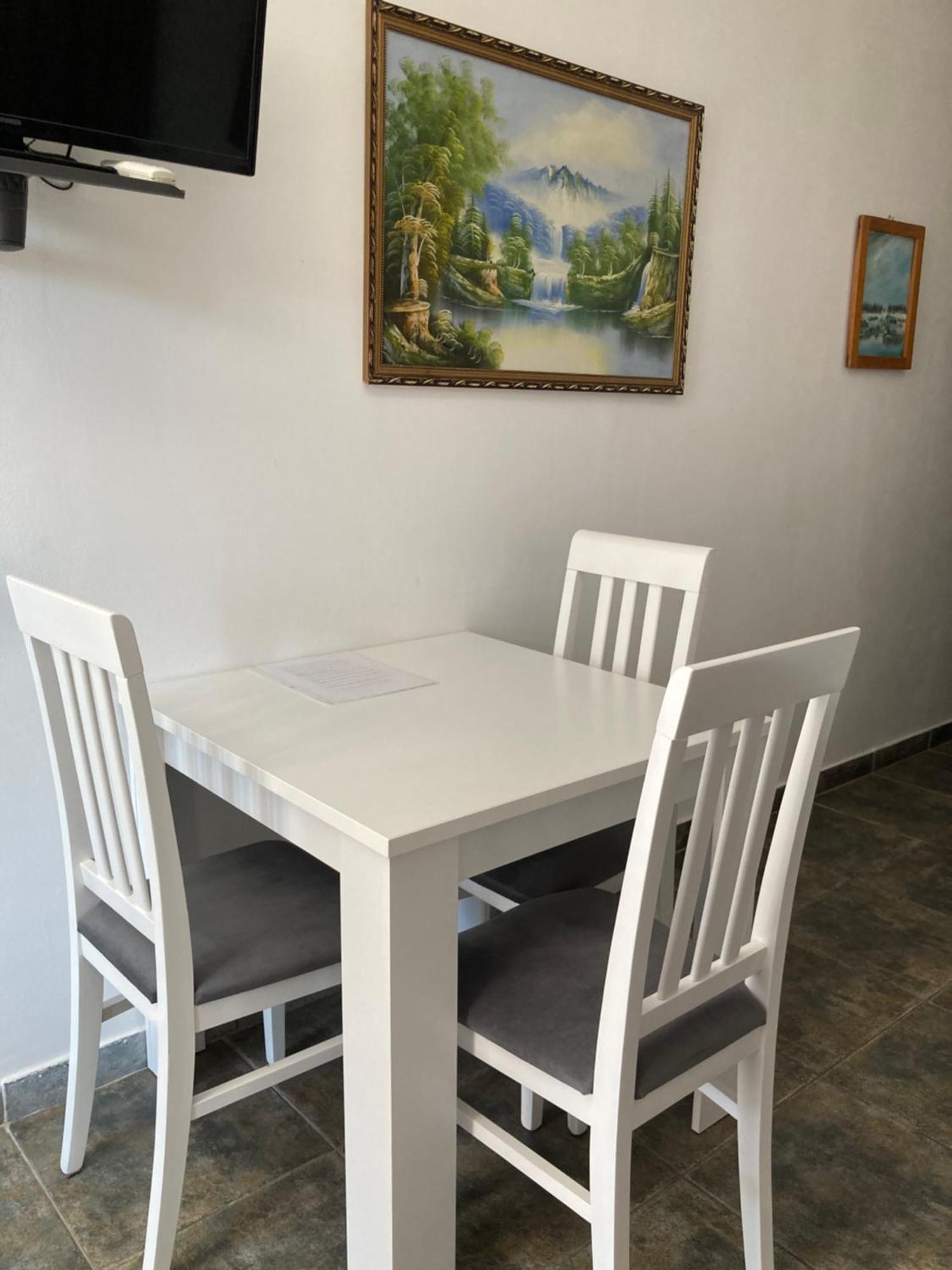 Apartment Mijovic *