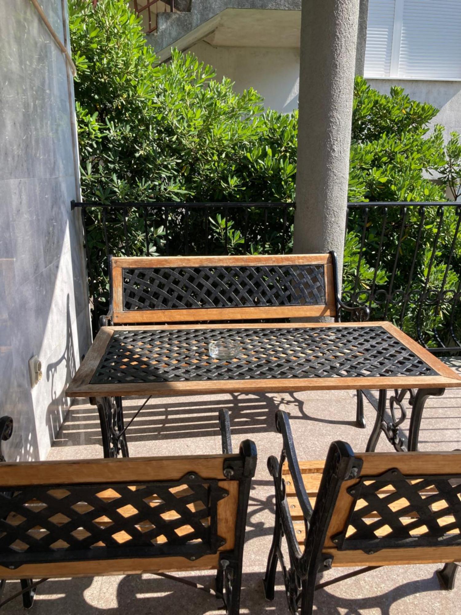 Mijovic Apartment Budva