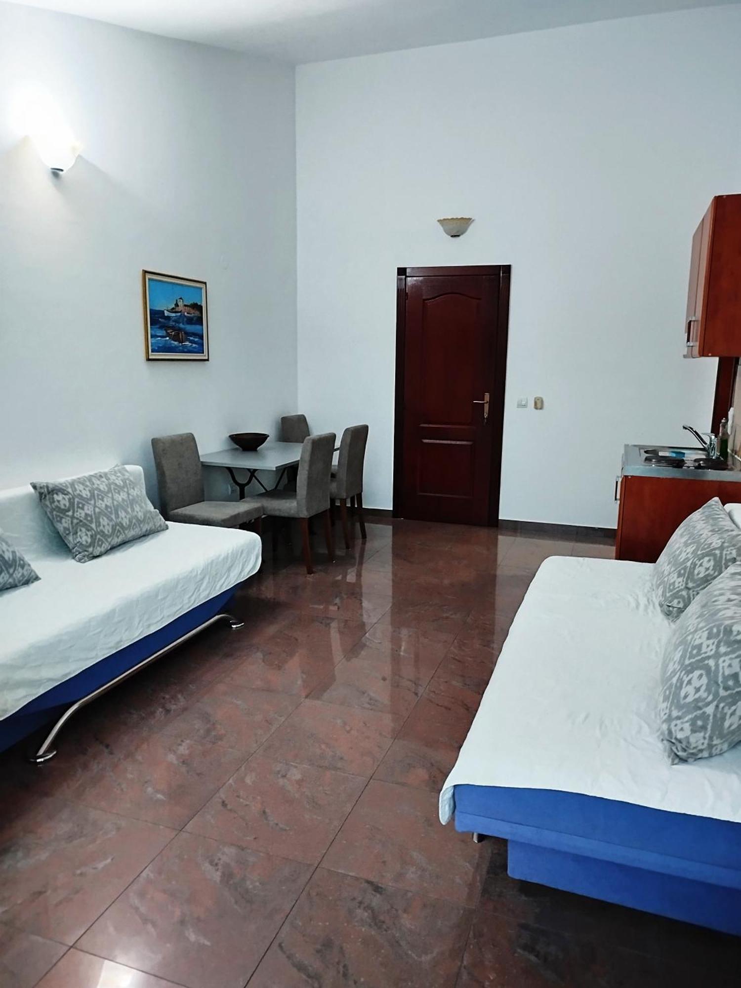 Apartment Mijovic