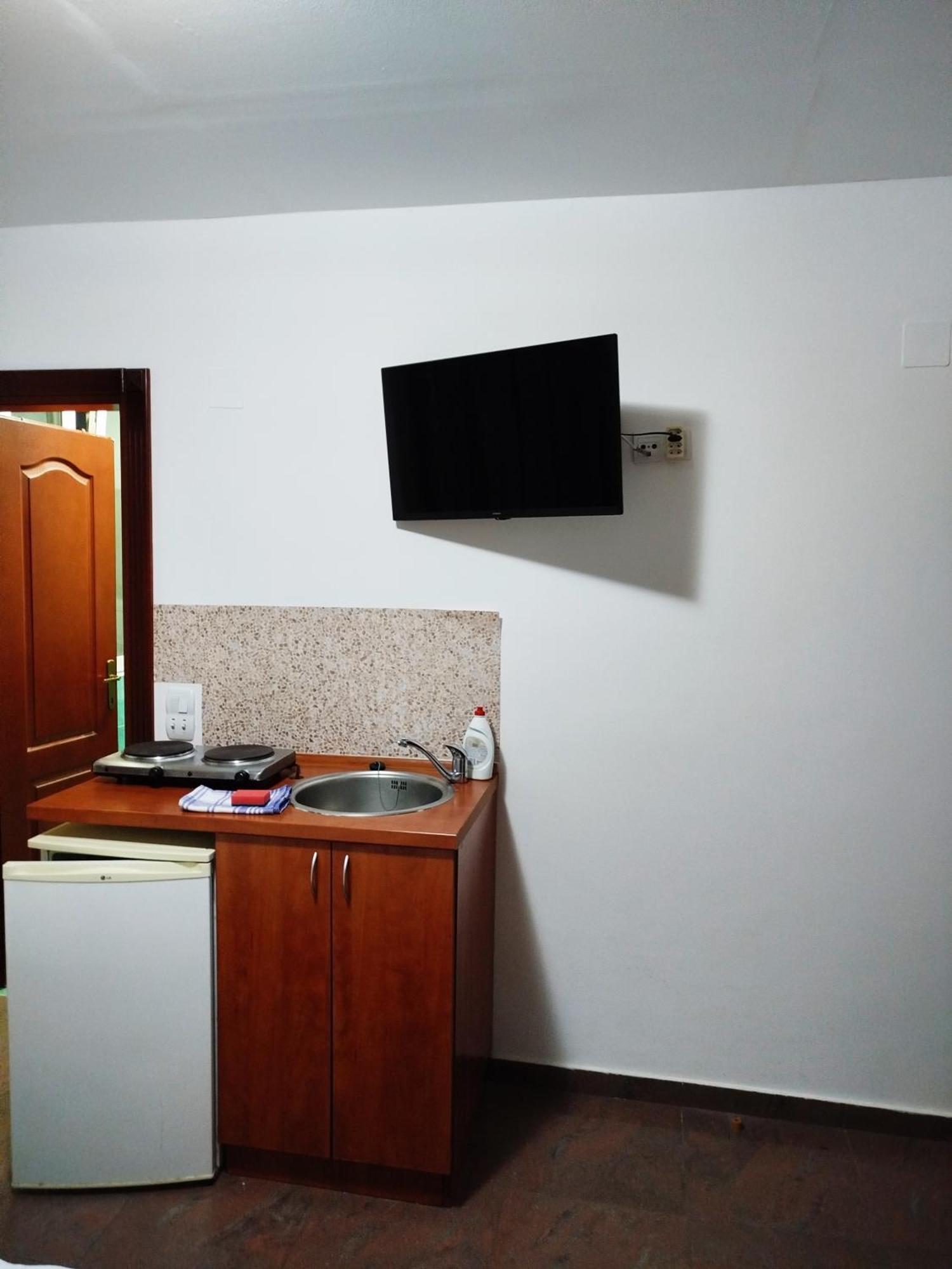 Apartment Mijovic *