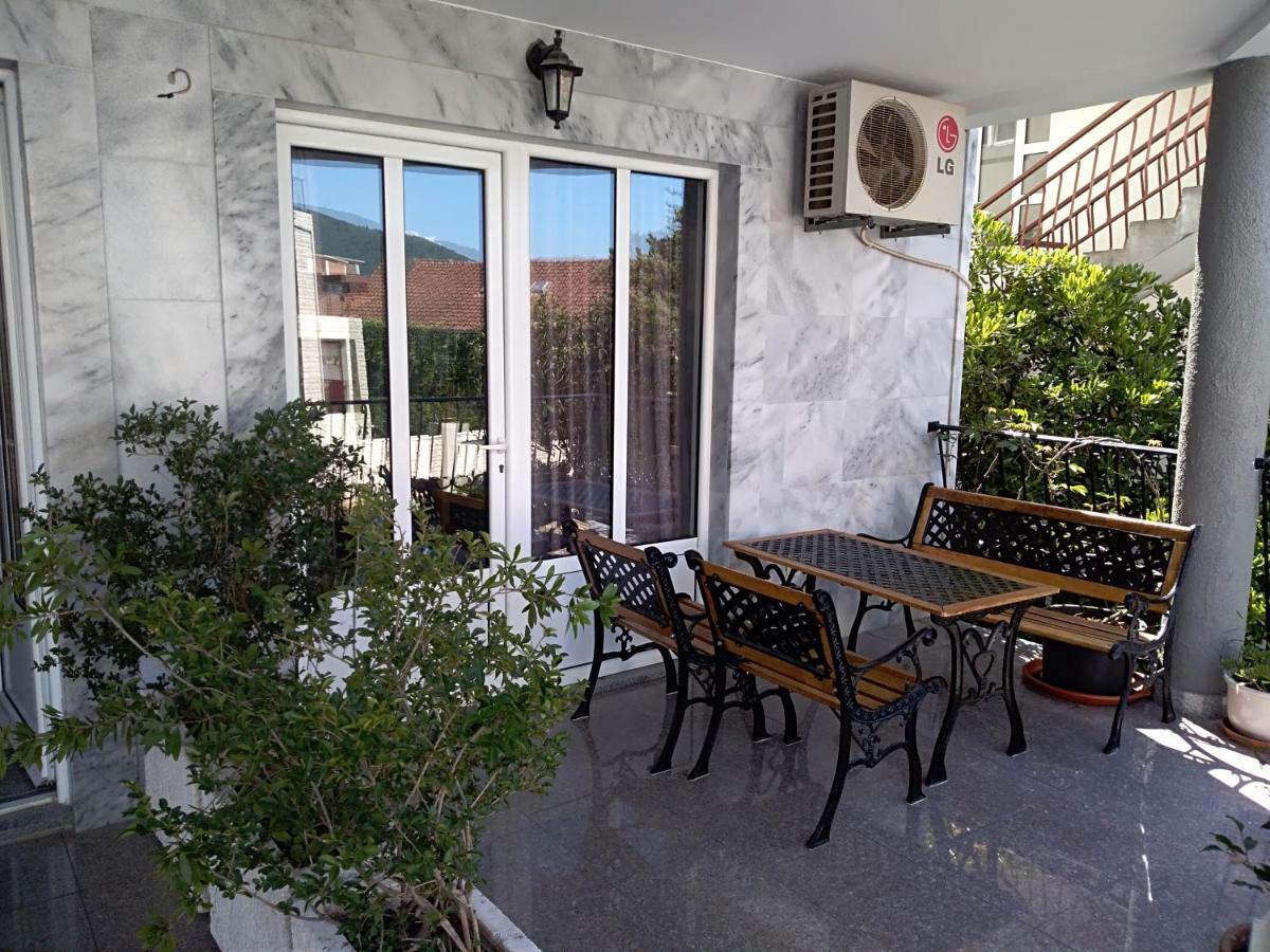 Apartment Mijovic *